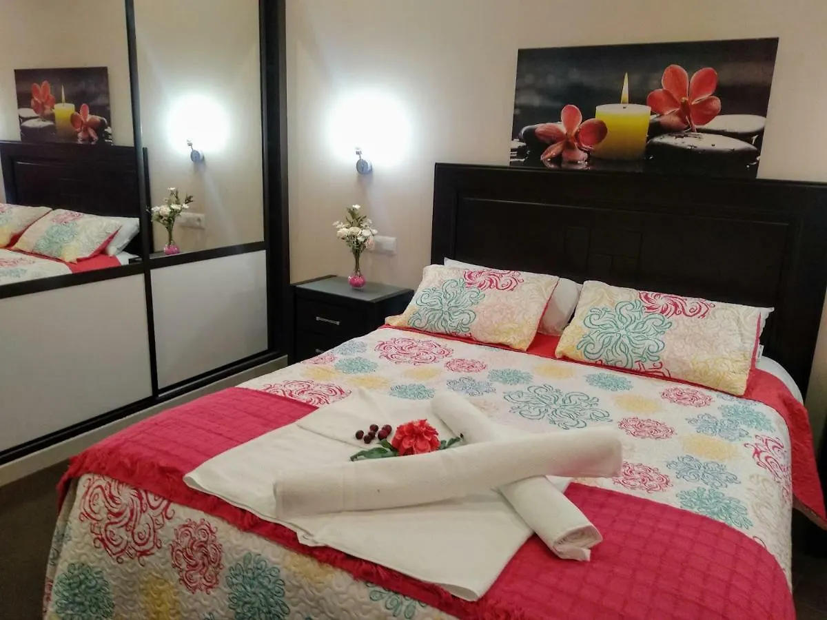 Wish-Suite Pureza De Triana Seville 0*,